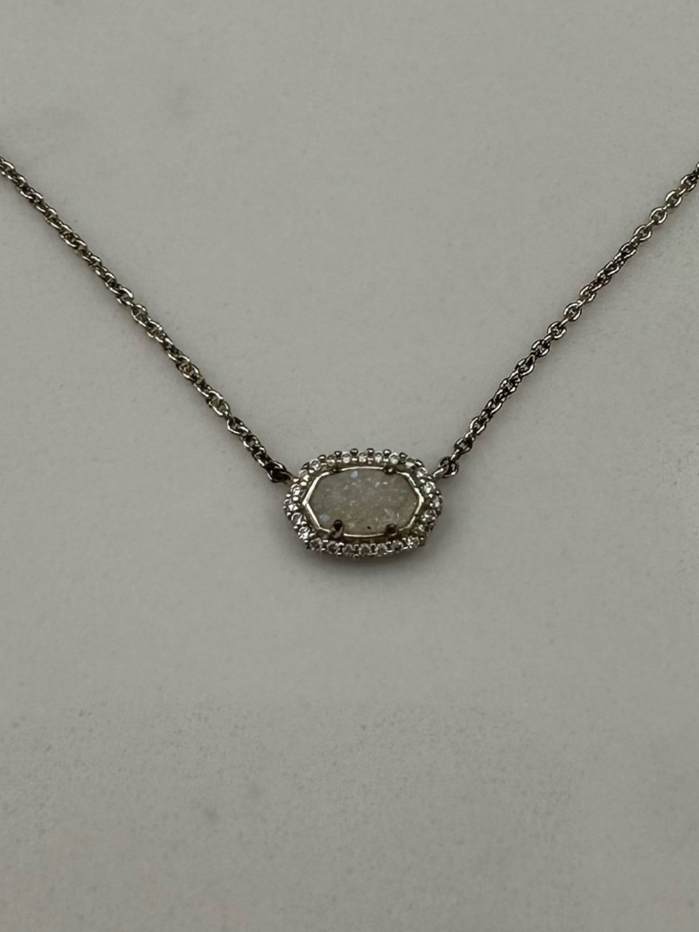 Kendra Scott Emilie Short Pendant Necklace